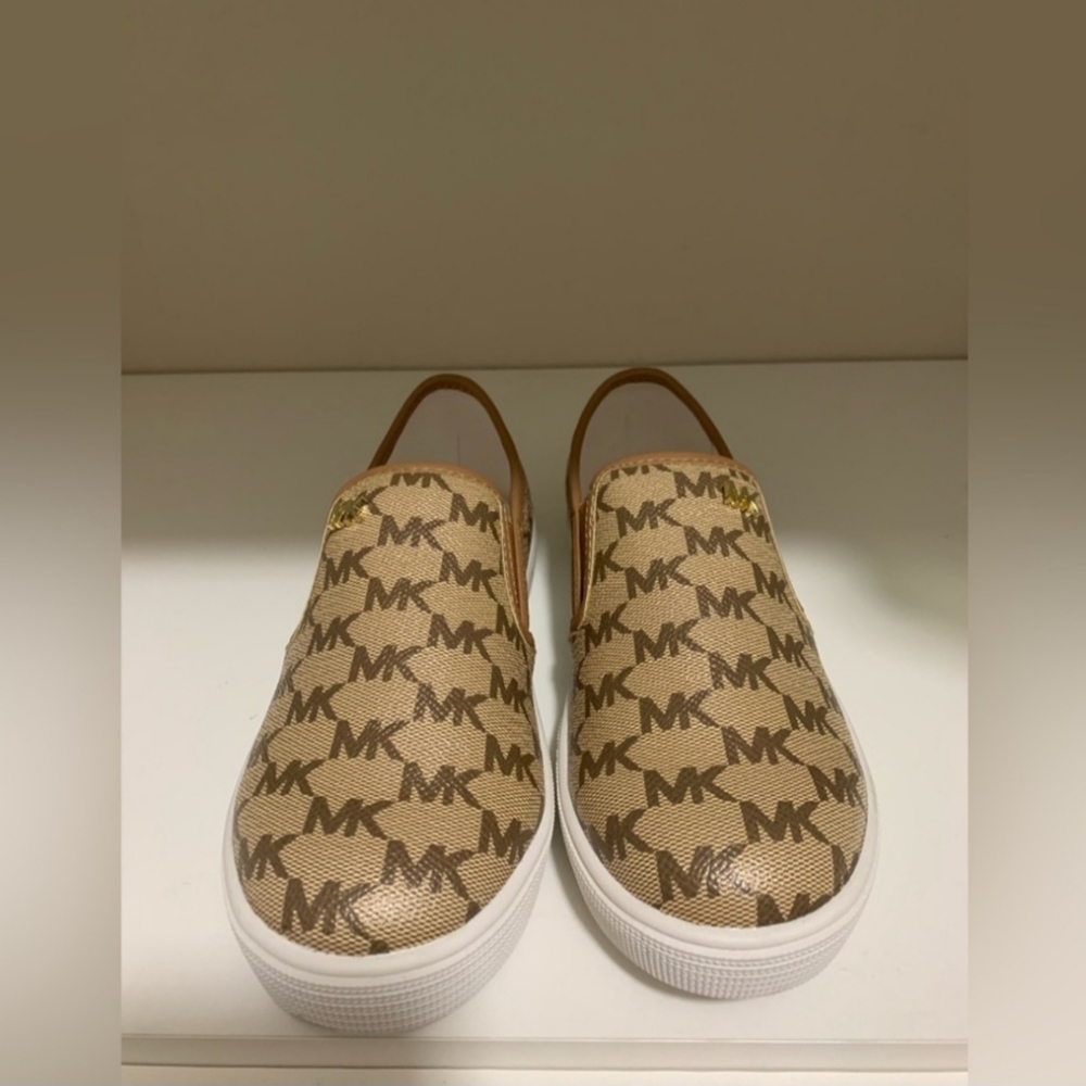 Michael kors girl shoe size 3 new - Picture 3 of 4